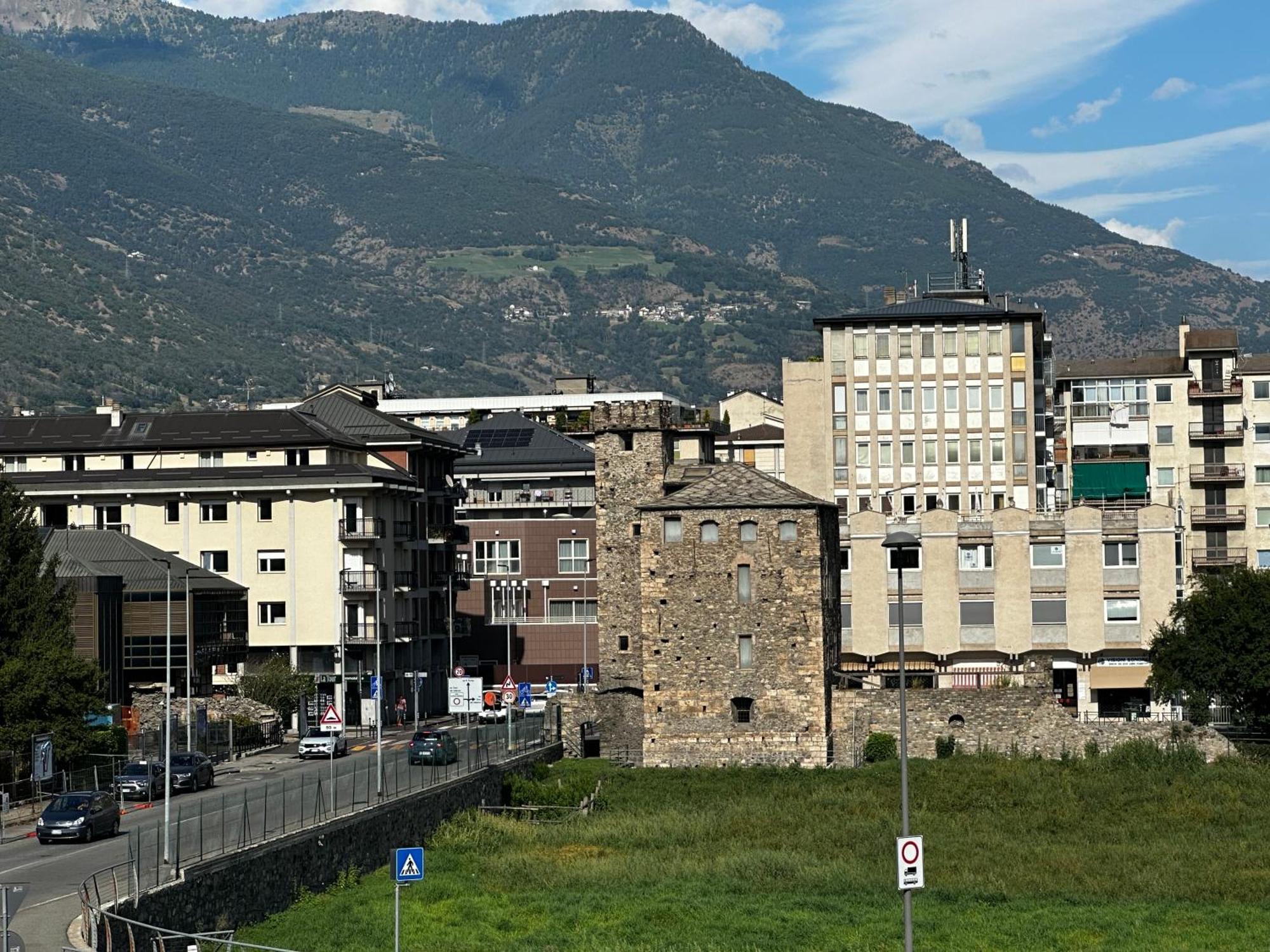 Aosta Center Holidays Apartments Exterior photo